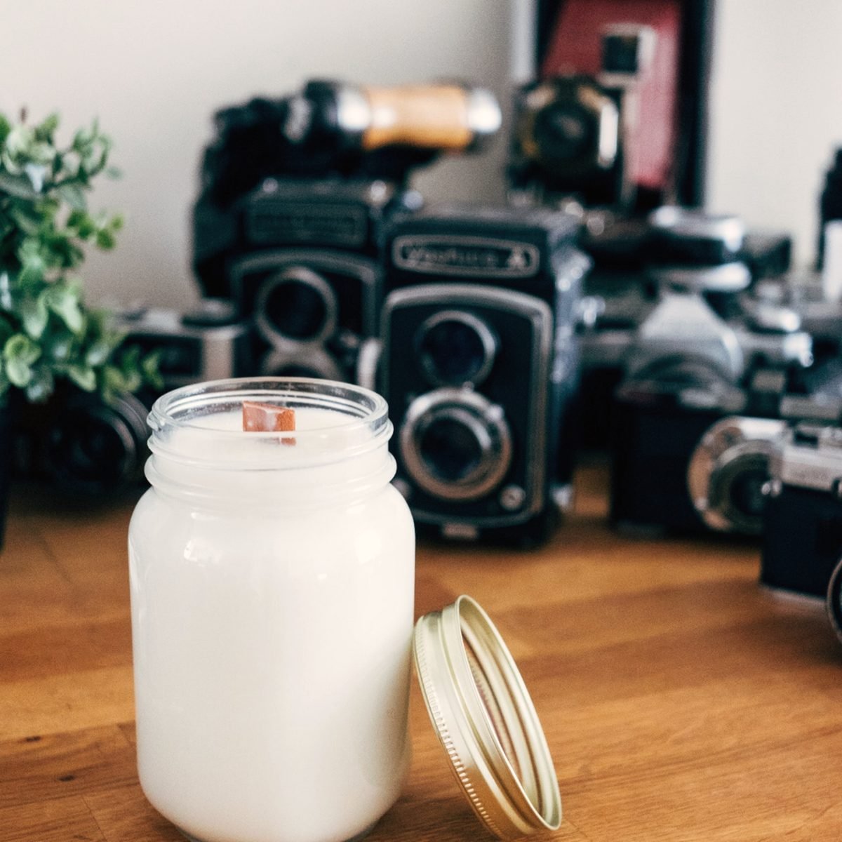 Vanilla & Oak Candle, another view